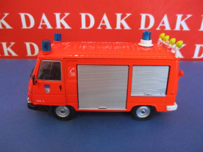 Die cast 1/43 Modellino Furgone Pompieri Peugeot J9 VSR BBP France