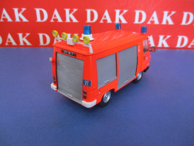 Die cast 1/43 Modellino Furgone Pompieri Peugeot J9 VSR BBP France - immagine 3