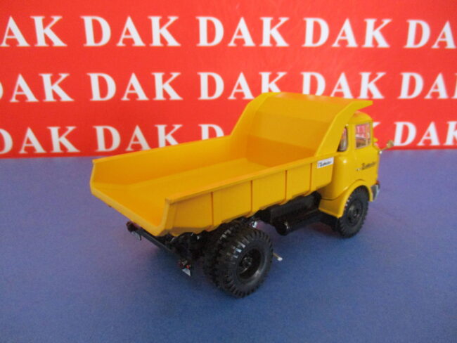 Die cast 1/43 Modellino Camion Truck Ribaltabile Terra Barreiros Puma 1961 - immagine 3