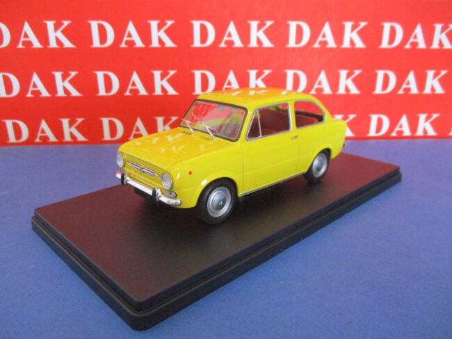 Die cast 1/24 Modellino Auto Fiat 850 Berlina Gialla 1967 - immagine 2