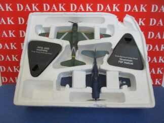 Die cast 1/72 Set Modellini Aerei Grumman F6F Hellcat + Nakajima BN5 Kate 1944
