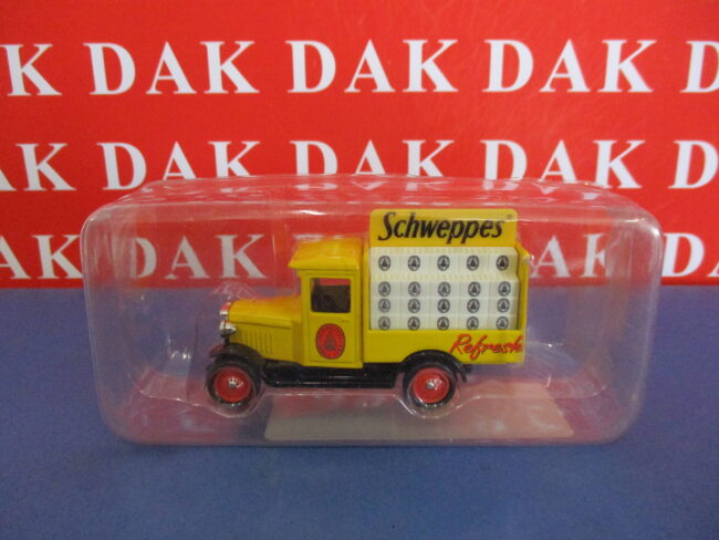 Die cast Modellino Furgone Chevrolet Van Schweppes by Corgi - immagine 5