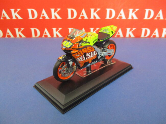 Die cast 1/22 Modellino Moto GP Honda RC211V Valencia GP 2003 V. Rossi by Protar - immagine 2