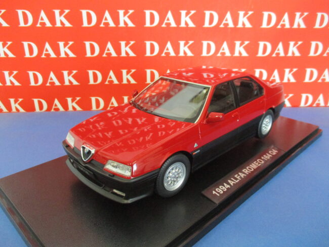 Die cast 1/18 Modellino Auto Alfa Romeo 164 Q4 Red 1994 by Triple9 - immagine 2