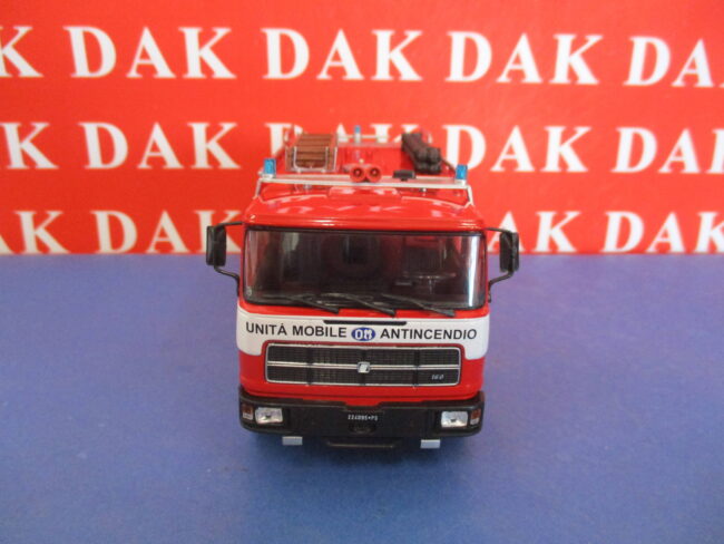 Die cast 1/43 Modellino Camion Truck OM 160 Pompieri 1974 Difetto - immagine 3