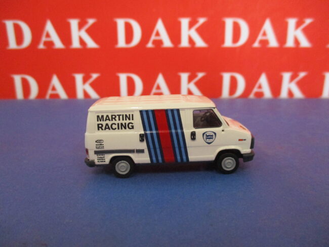 1/87 Modellino Furgone Assistenza Rally Fiat Ducato Martini Racing 1984 - immagine 4