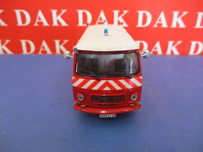 Die cast 1/43 Modellino Furgone Peugeot J7 - immagine 4