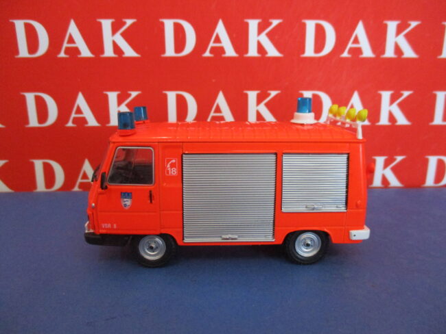 Die cast 1/43 Modellino Furgone Pompieri Peugeot J9 VSR