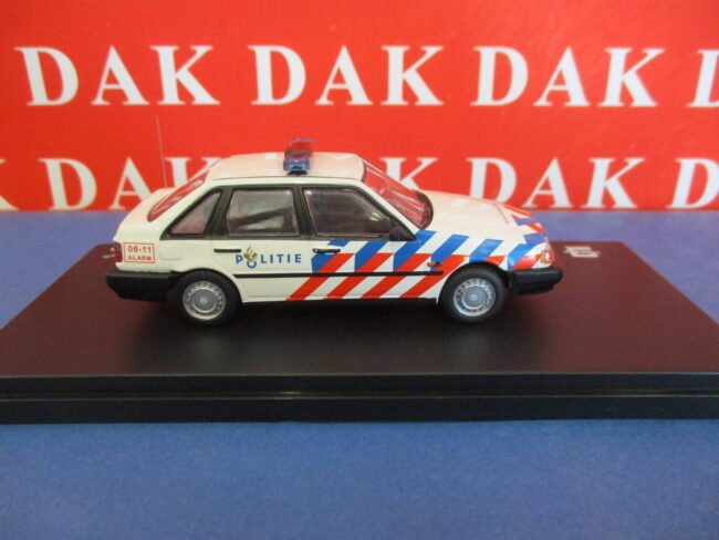 Die cast 1/43 Modellino Auto Polizia Volvo 440 Dutch Police Alkmaar 1992 Triple9 - immagine 4